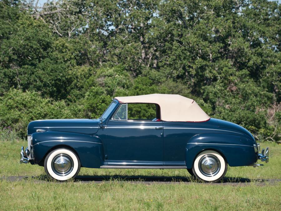  Ford V8 Super Deluxe Convertible Coupe 1941 года  (фото 3 из 16)